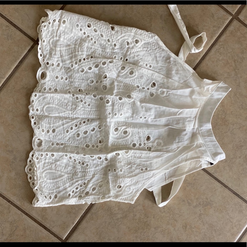 White lace tank top